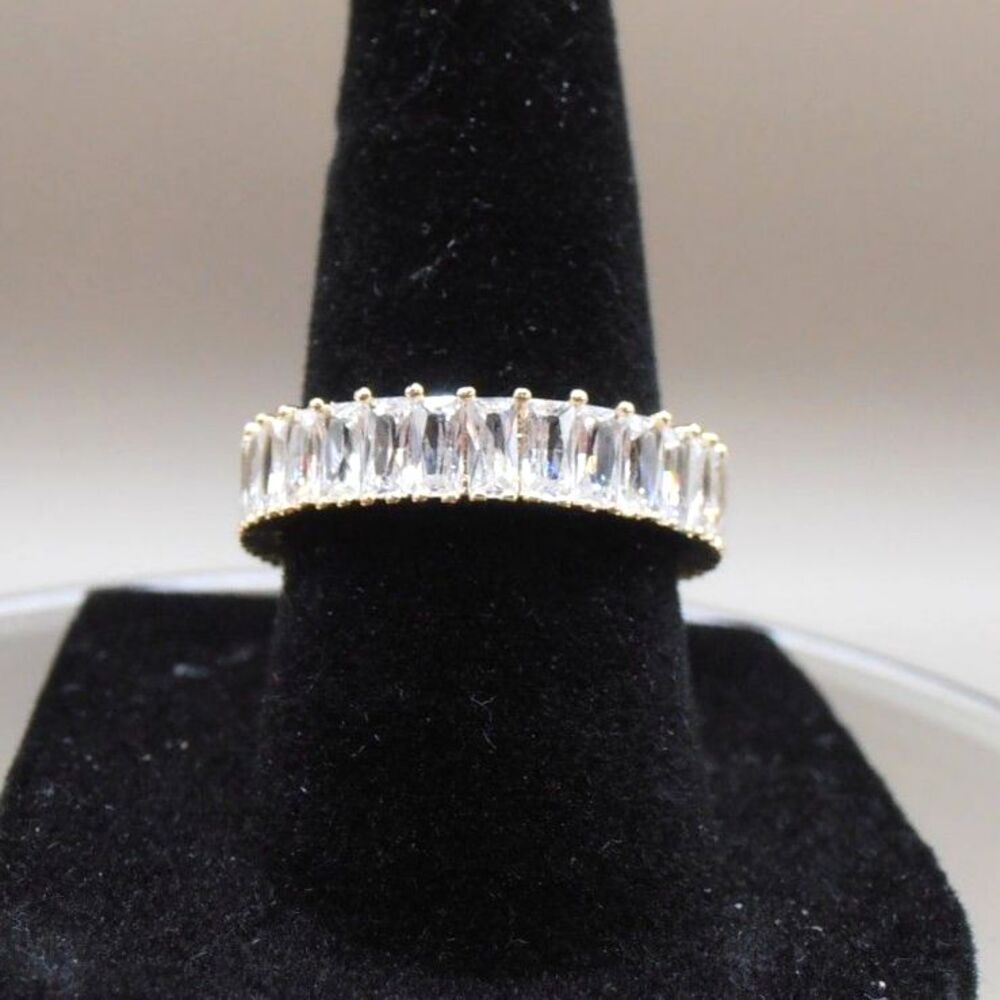 Elegant Gold Tone and CZ Baguette Band